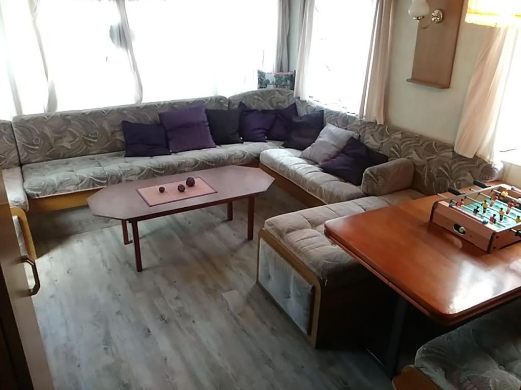 فندق Mobilni Dum U Goldy Česká Skalice المظهر الخارجي الصورة